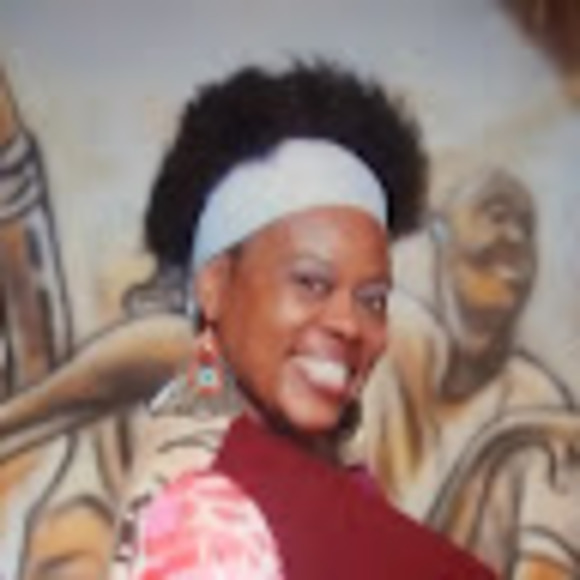 Meet your Posher, Karen - Picture 1 of 1